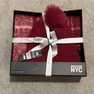 Madden NYC Burgundy Pom-Pom Beanie and Scarf Set